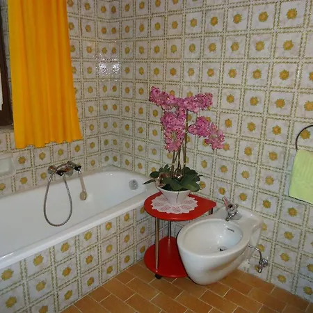 Konigshof بيت ضيافة 3*